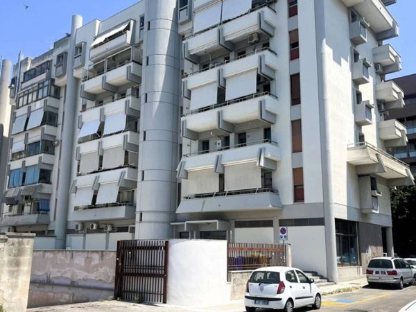 appartamento in vendita a Lecce in zona Partigiani