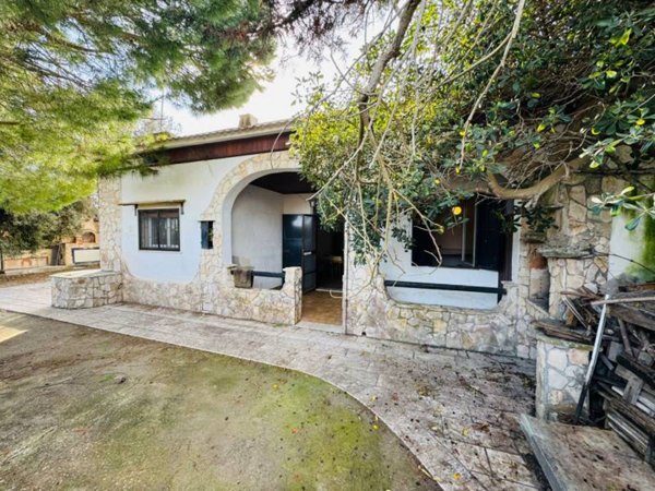 casa indipendente in vendita a Lecce in zona Torre Chianca