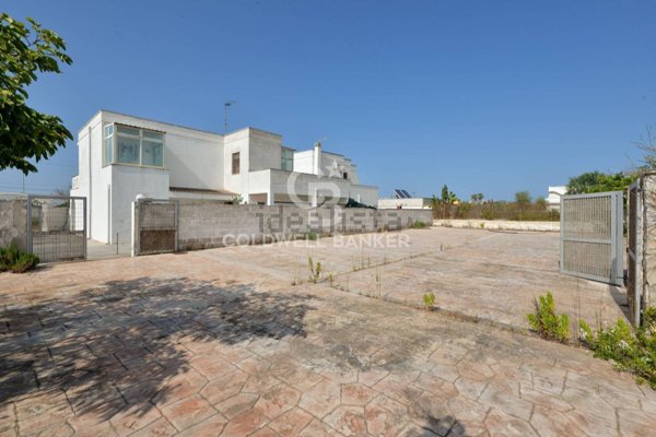casa indipendente in vendita a Lecce in zona Torre Chianca