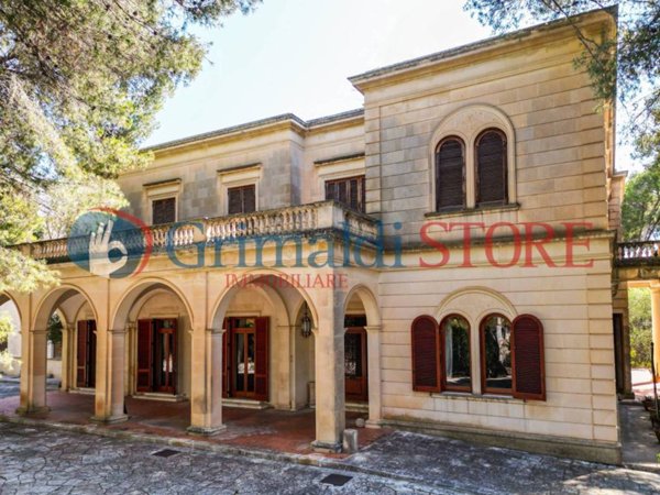 villa in vendita a Lecce in zona Rudiae