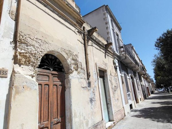 casa indipendente in vendita a Lecce in zona Borgo Pace