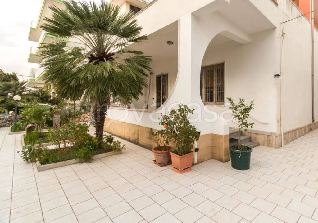 casa indipendente in vendita a Lecce in zona Rudiae