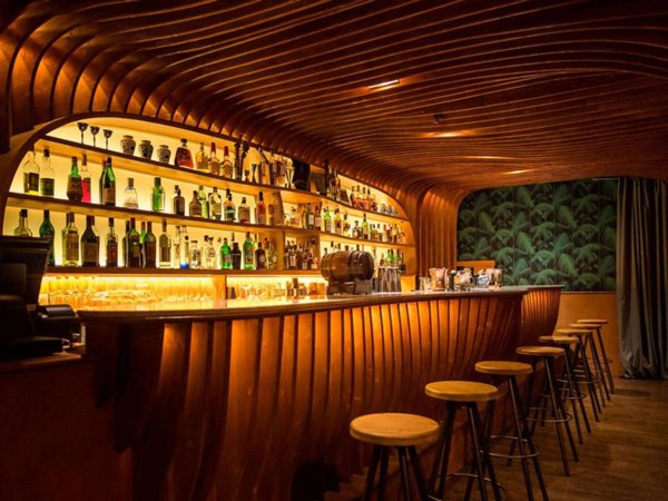 negozio in vendita a Lecce in zona Borgo Pace