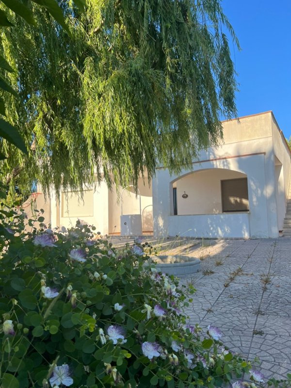 casa indipendente in vendita a Lecce in zona Torre Chianca