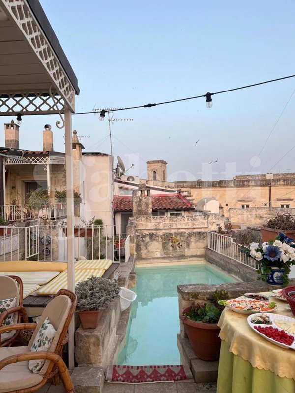 casa indipendente in vendita a Lecce in zona Centro Città