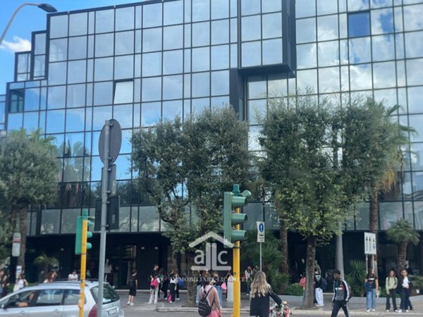 trivano in vendita a Lecce