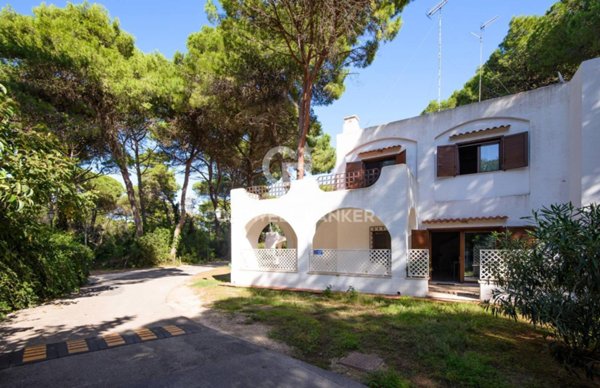 casa indipendente in vendita a Lecce in zona Frigole