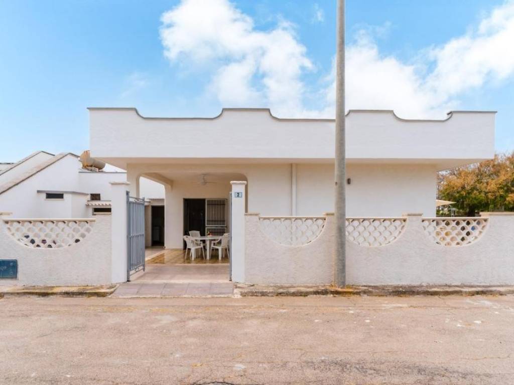 casa indipendente in vendita a Lecce in zona Torre Rinalda