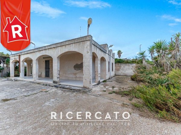 casa indipendente in vendita a Lecce in zona Torre Chianca