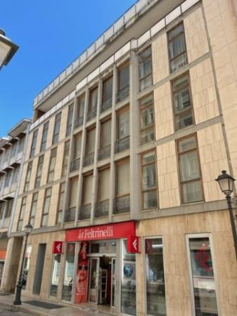 locale commerciale in vendita a Lecce in zona Centro Città