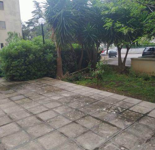 negozio in vendita a Lecce in zona Leuca