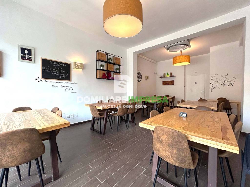 negozio in vendita a Lecce in zona Centro Città