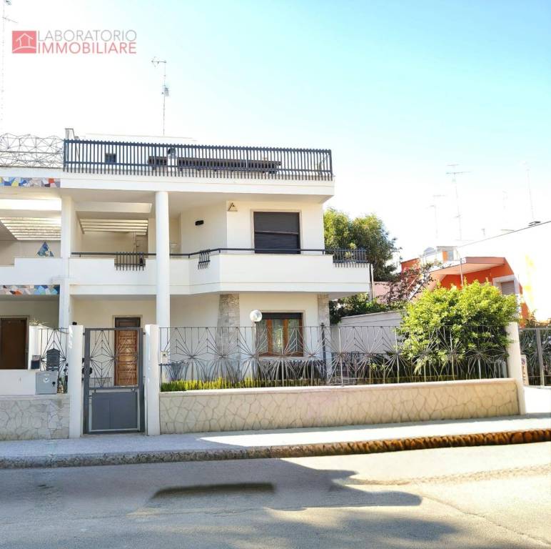 casa indipendente in vendita a Lecce in zona Partigiani