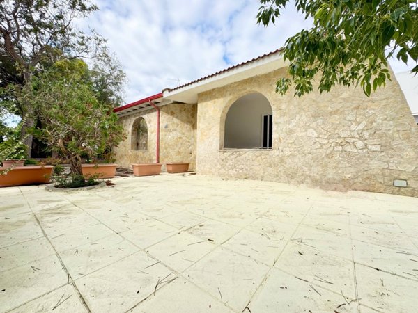 casa indipendente in vendita a Lecce