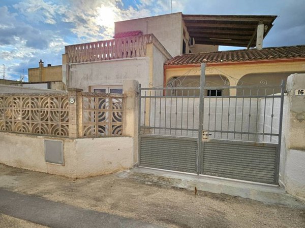 casa indipendente in vendita a Lecce in zona Torre Rinalda