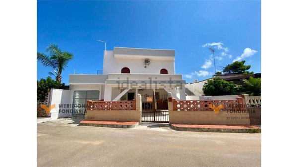 casa indipendente in vendita a Lecce in zona Casalabate