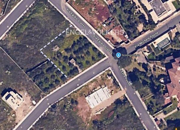 negozio in vendita a Lecce in zona Rudiae