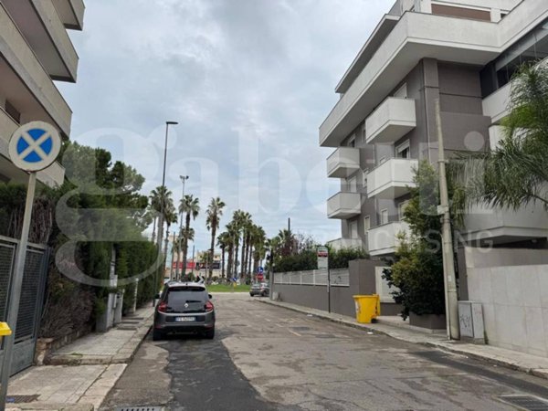 ufficio in vendita a Lecce in zona Ariosto