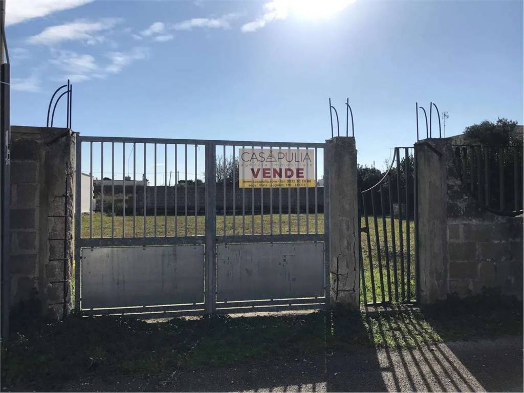 terreno agricolo in vendita a Lecce in zona Frigole