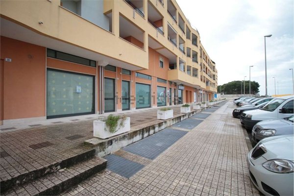 locale commerciale in vendita a Lecce in zona Borgo Pace