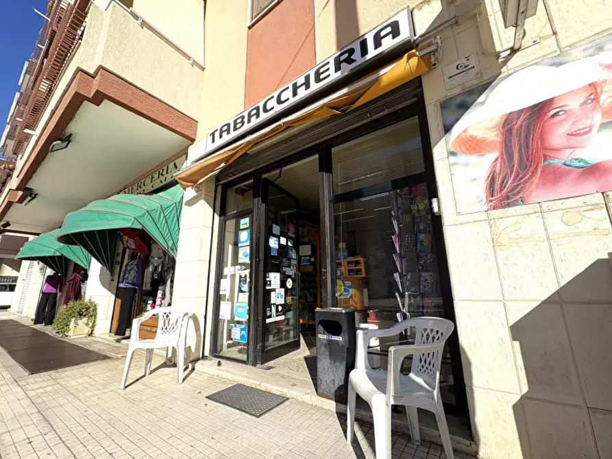 negozio in vendita a Lecce in zona Rudiae