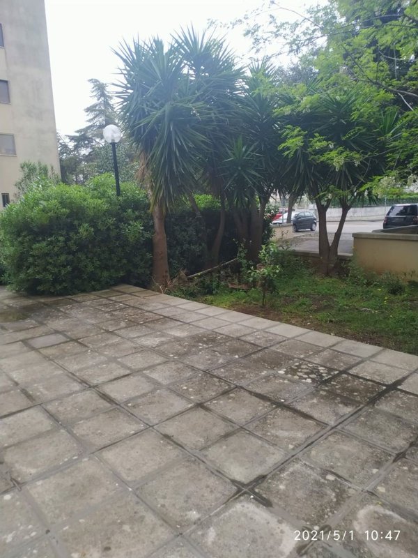 locale commerciale in vendita a Lecce in zona Leuca