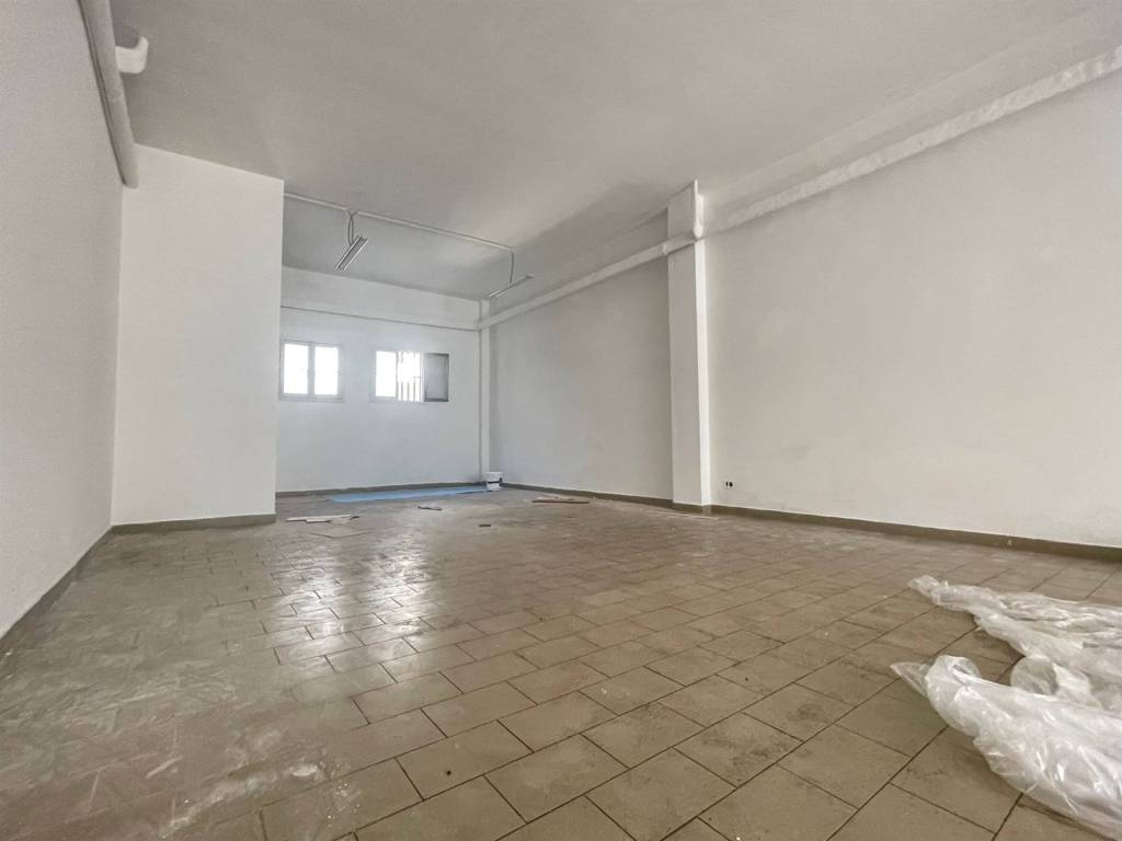 negozio in vendita a Lecce