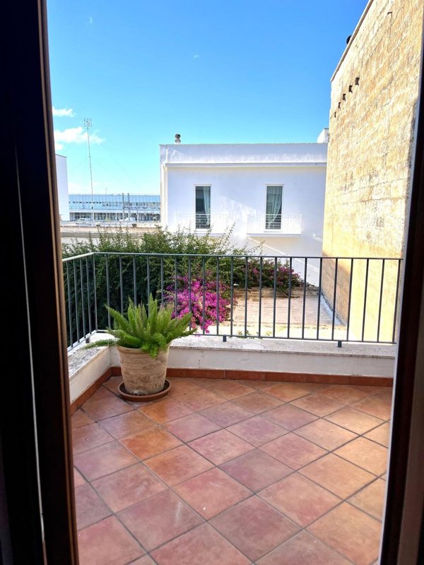 casa indipendente in vendita a Lecce in zona Centro Città