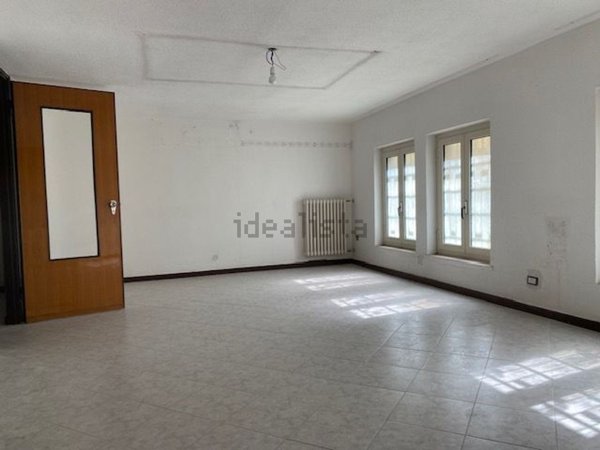 ufficio in vendita a Lecce in zona Leuca