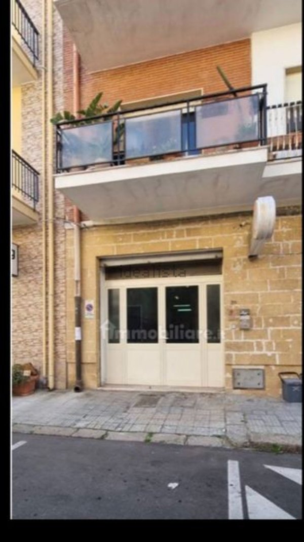 locale commerciale in vendita a Lecce in zona Centro Città