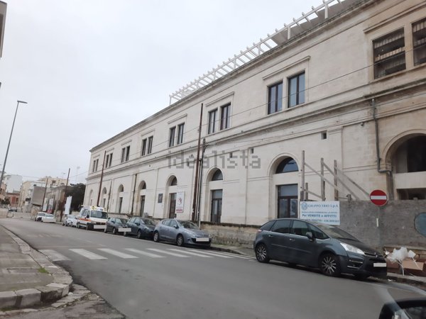 ufficio in vendita a Lecce