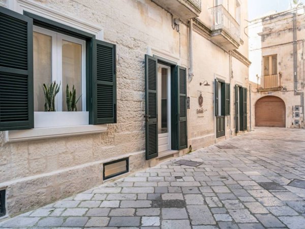 negozio in vendita a Lecce in zona Centro Città