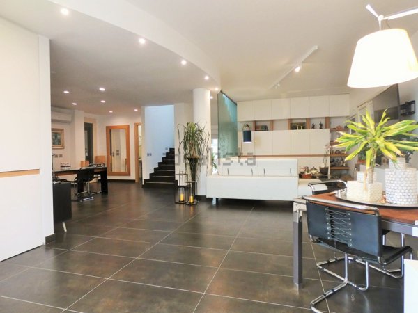 casa indipendente in vendita a Lecce in zona Centro Città