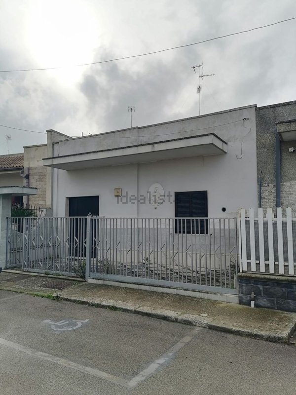 casa indipendente in vendita a Lecce in zona Ferrovia