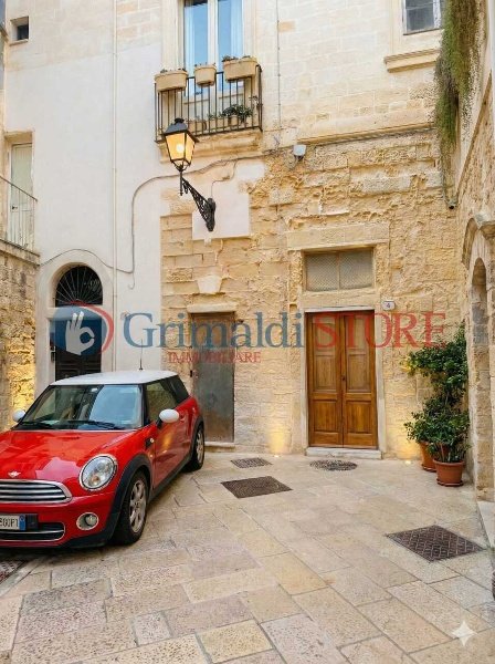 casa indipendente in vendita a Lecce in zona Centro Città