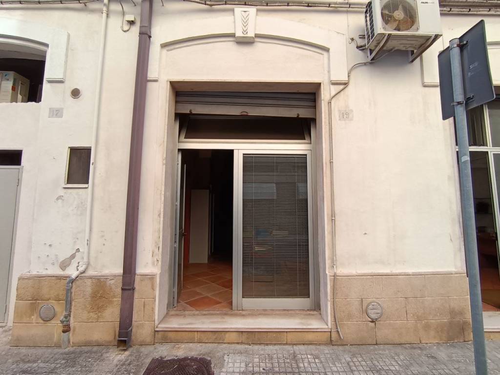 ufficio in vendita a Lecce