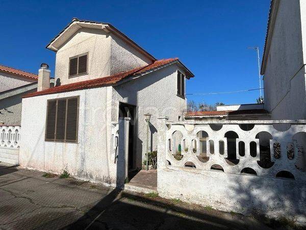 casa indipendente in vendita a Lecce in zona Frigole