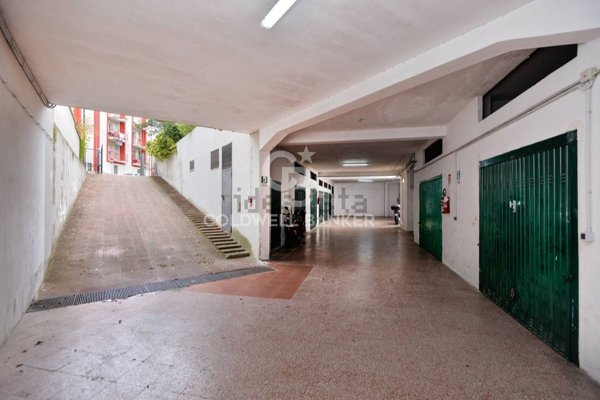 ufficio in vendita a Lecce in zona Partigiani