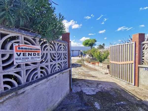 casa indipendente in vendita a Lecce in zona Torre Chianca