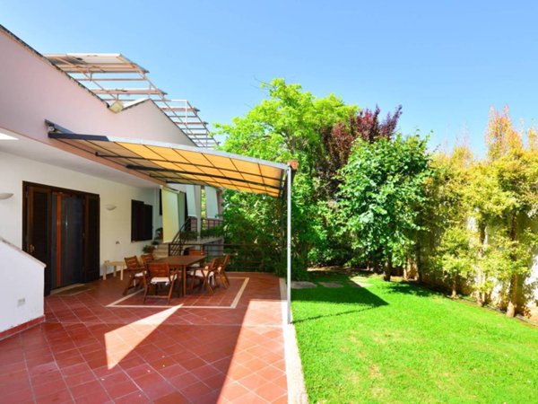 casa indipendente in vendita a Lecce in zona Partigiani