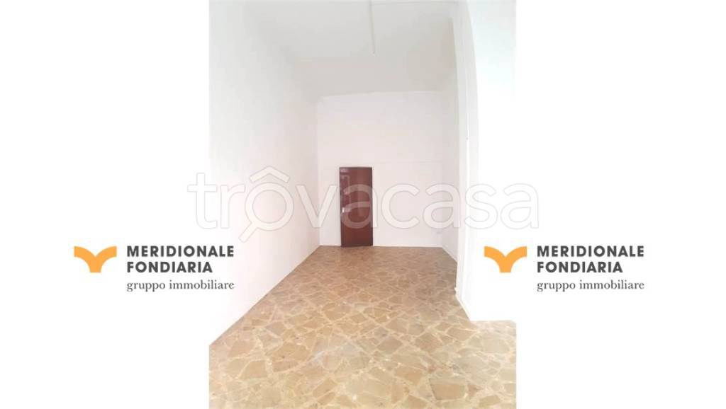 negozio in vendita a Lecce in zona Ferrovia