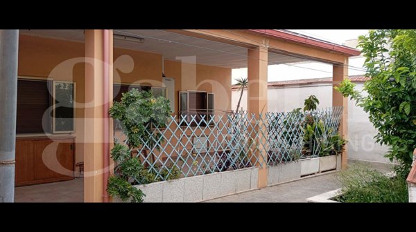 casa indipendente in vendita a Lecce in zona Centro Città