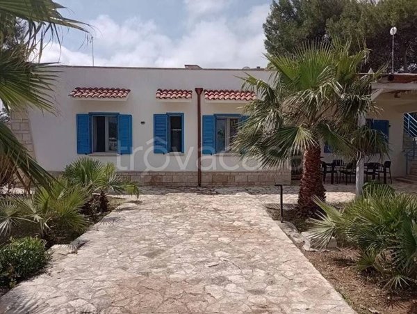 casa indipendente in vendita a Lecce in zona Torre Chianca