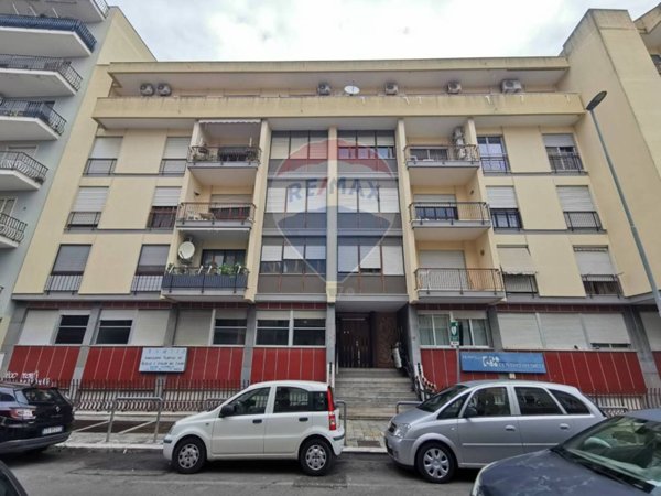 ufficio in vendita a Lecce in zona Ferrovia