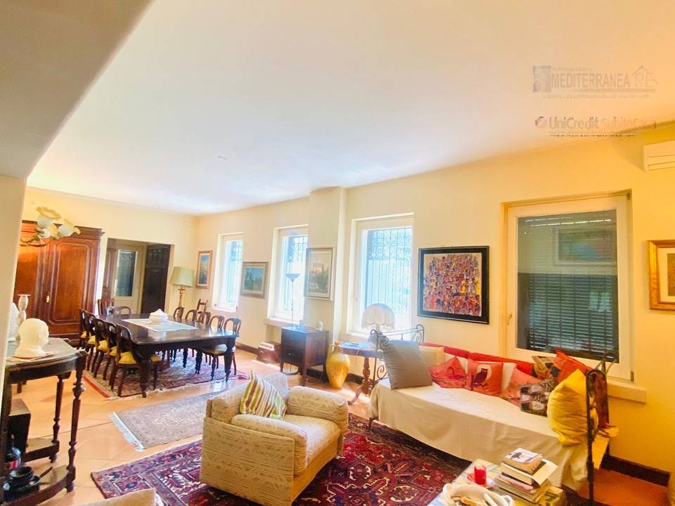 casa indipendente in vendita a Lecce in zona Centro Città