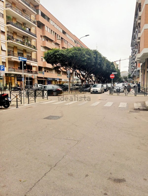 locale commerciale in vendita a Lecce in zona Centro Città