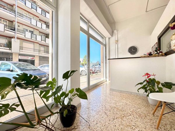 negozio in vendita a Lecce in zona Partigiani