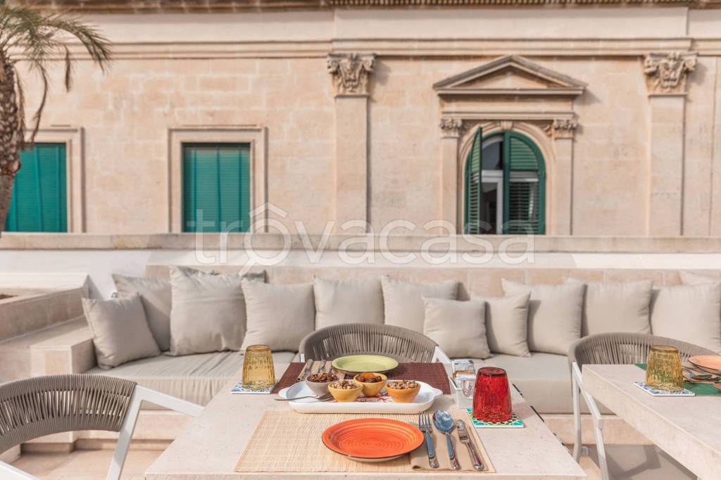 casa indipendente in vendita a Lecce in zona Centro Città