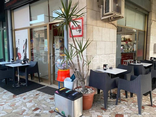 negozio in vendita a Lecce in zona Leuca
