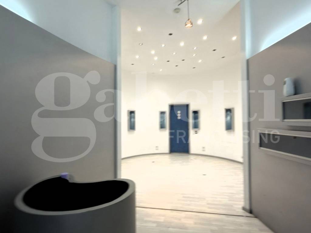 negozio in vendita a Lecce
